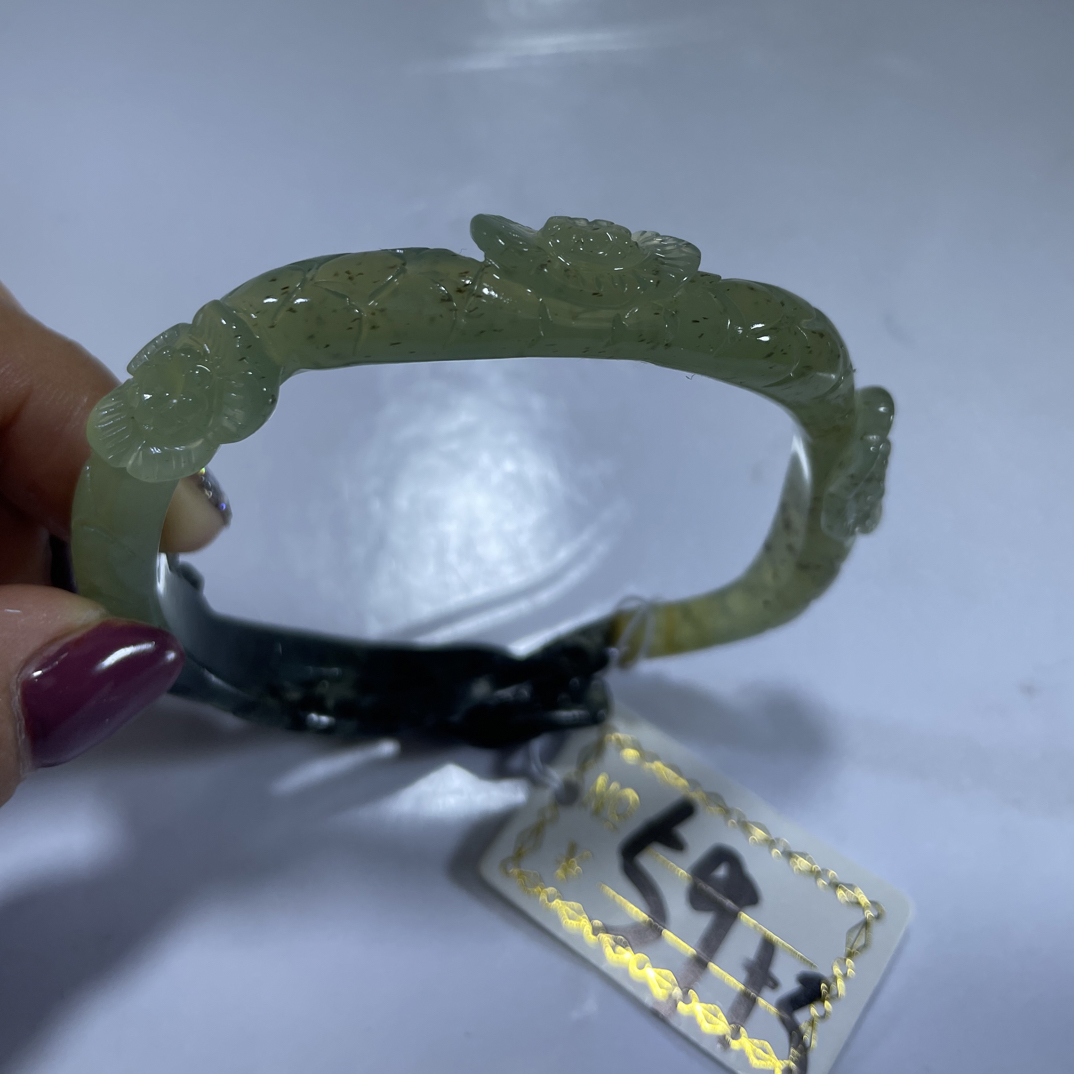 岫玉水墨半壁蛇戏梅花手镯59加口径54