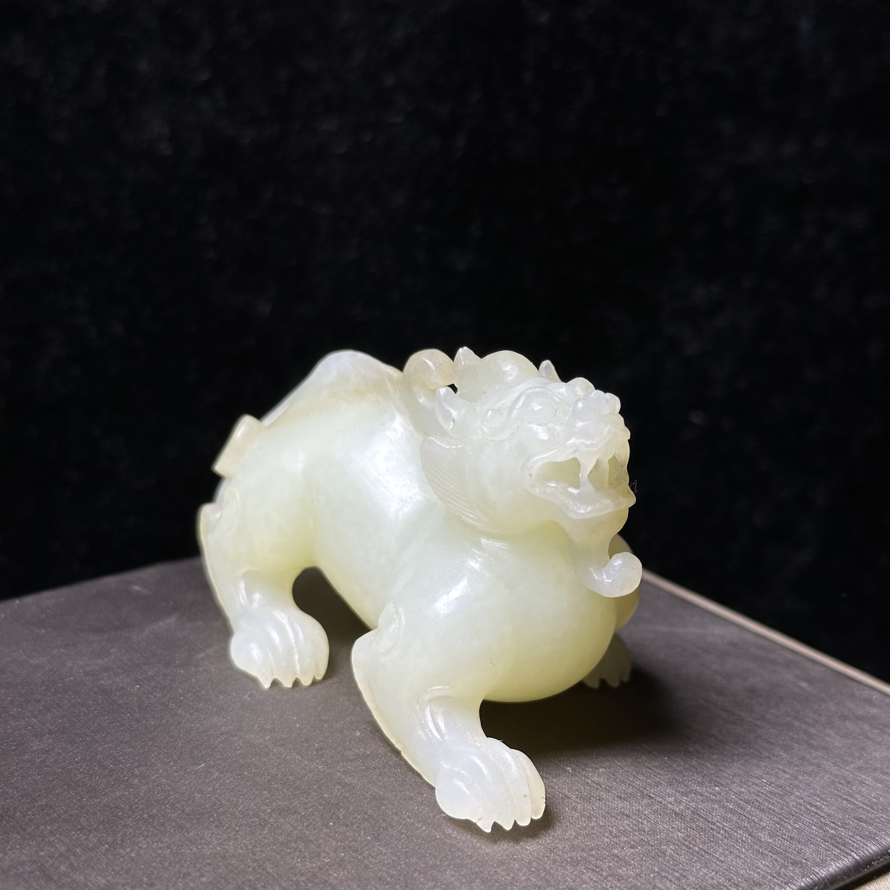 旧藏回流和田玉貔貅瑞兽向天吼立体手把 雕工精美 玉质细腻 孤品