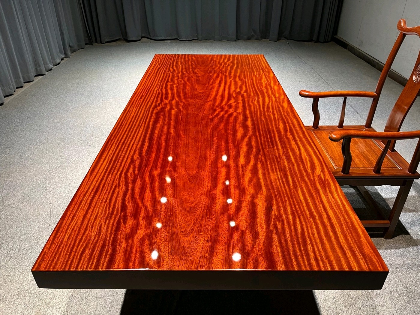 230*95*8红塔利红菠萝格格木材质实木大板桌，配支架不包邮