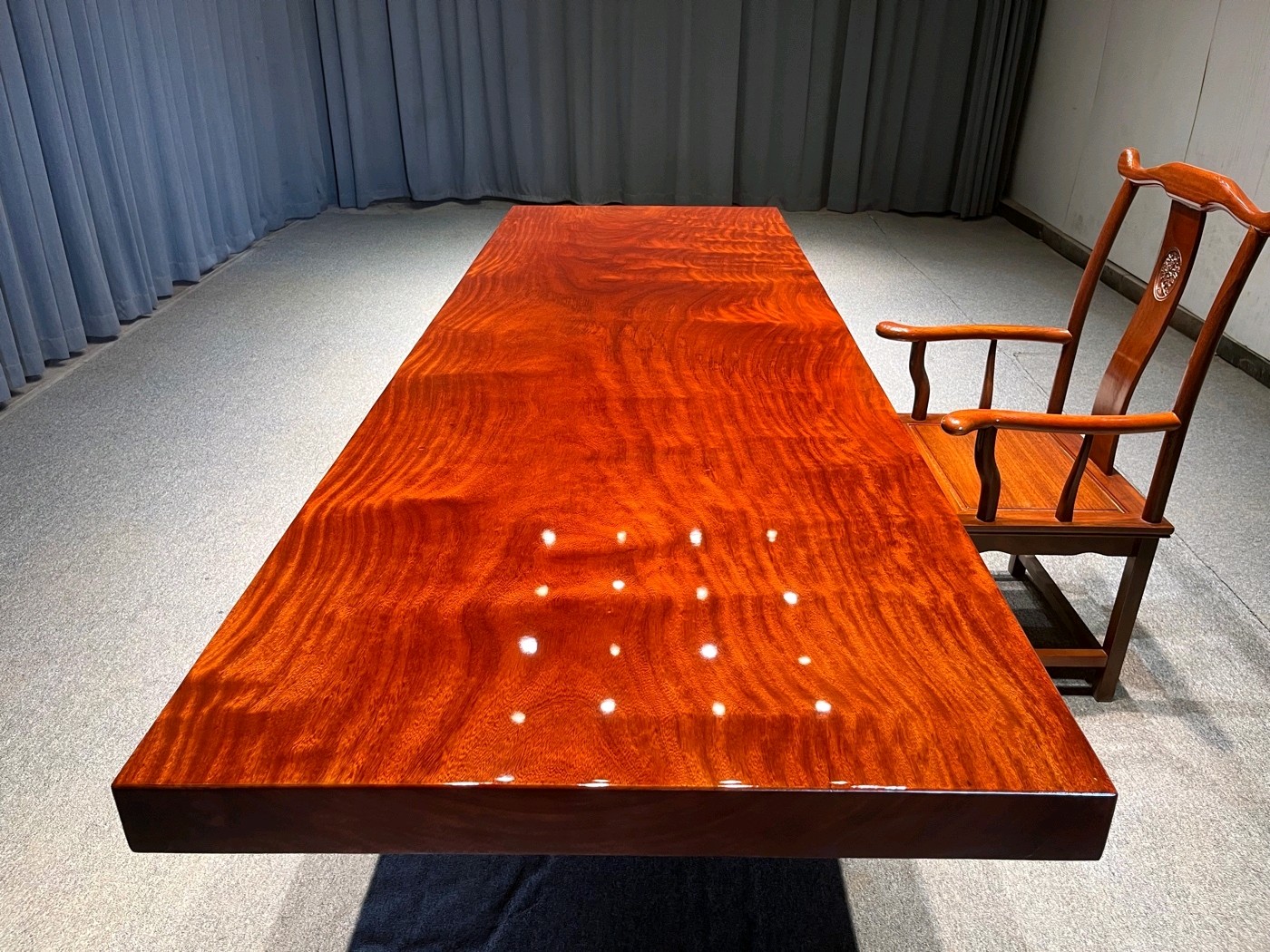 300*100*10红塔利红菠萝格格木材质纯实木大板桌，配支架不包邮