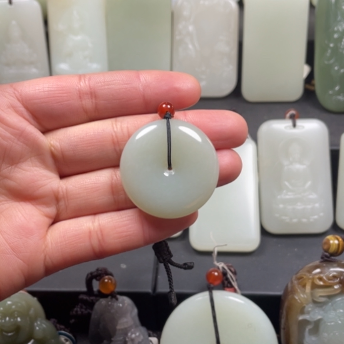 【闪购商品】和田玉挂件未镶嵌猫**奶