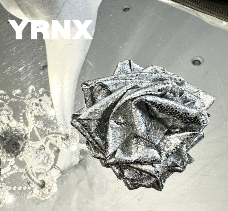 YRNX/伊然納暄【冰花】小众设计师原创手工花朵胸针