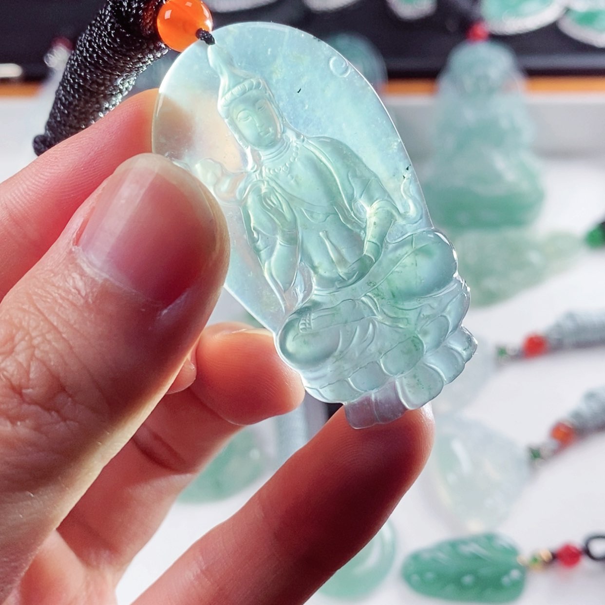 【闪购商品】翡翠颈饰未镶嵌