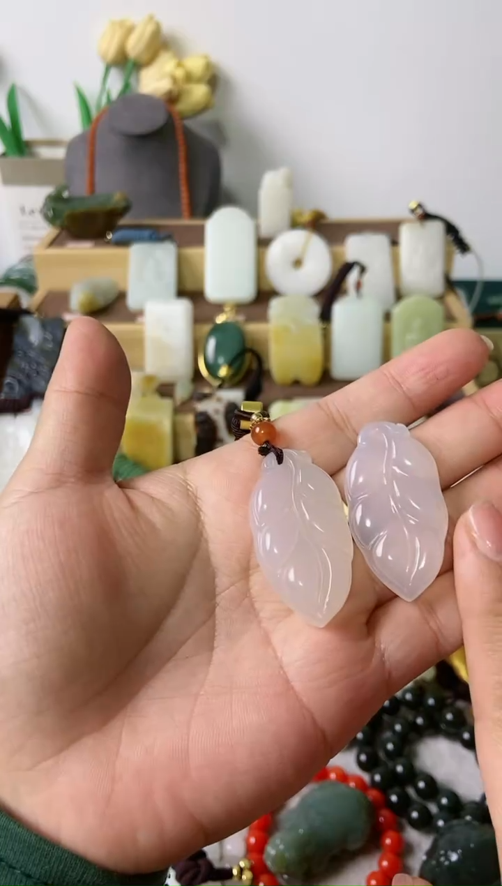【闪购商品】玛瑙/玉髓颈饰未镶嵌吊坠颜色微差多样性拍一发一