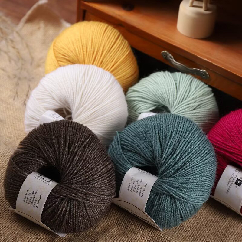 中细毛线美丽诺细羊毛线手工编织外套毛衣线一团50克