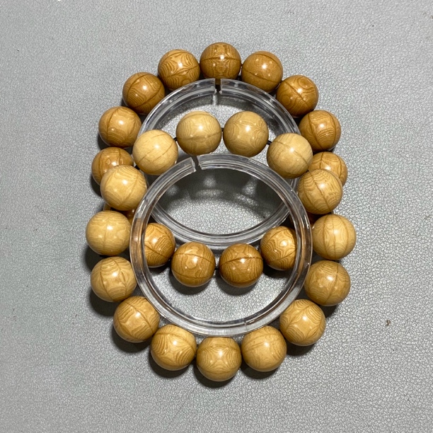 W359六道木卡1.5单圈手串（天然材质，底色多样发其一）