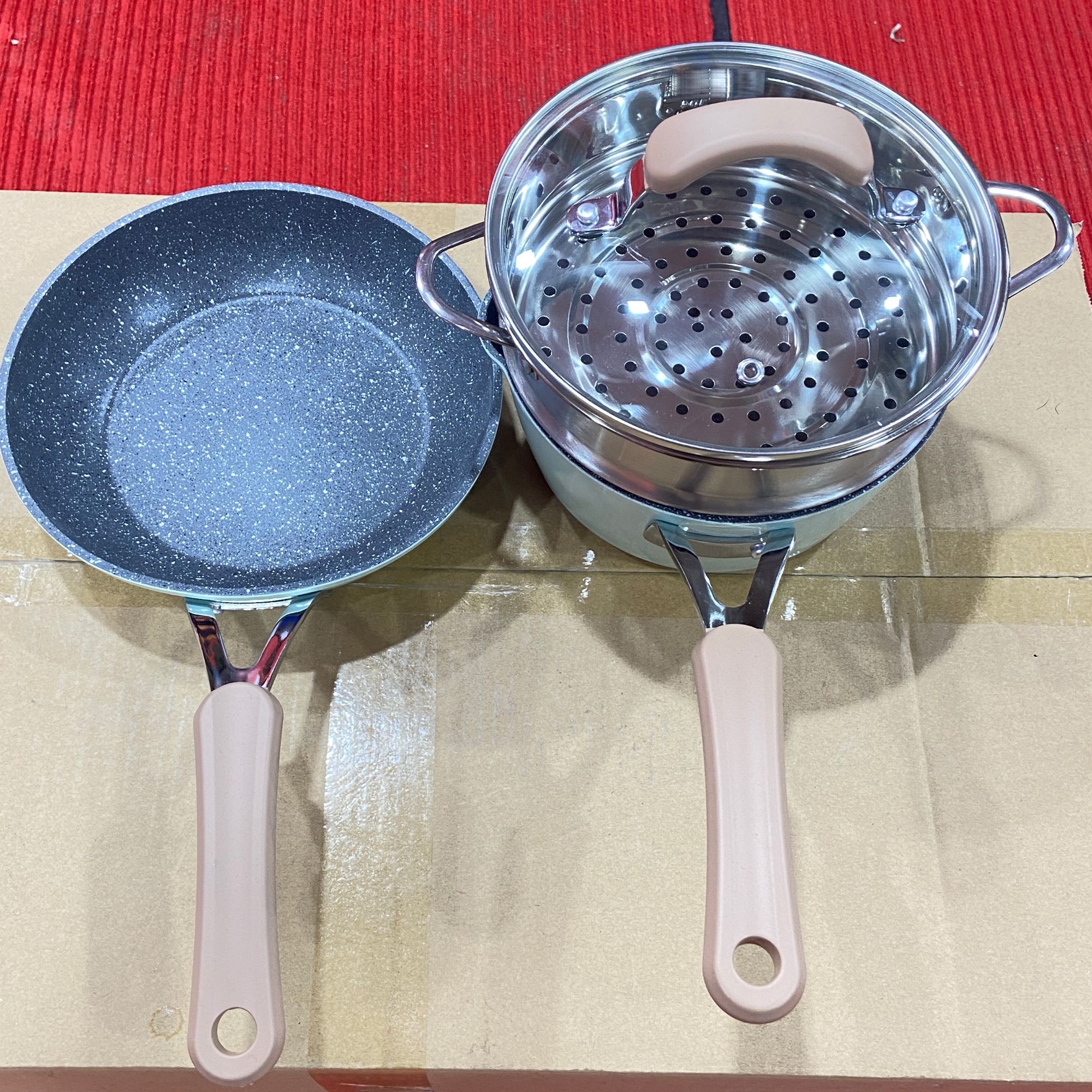 A27-27 18cm 绿色奶锅煎锅三件套  微瑕疵 不接受中差评 介意勿拍