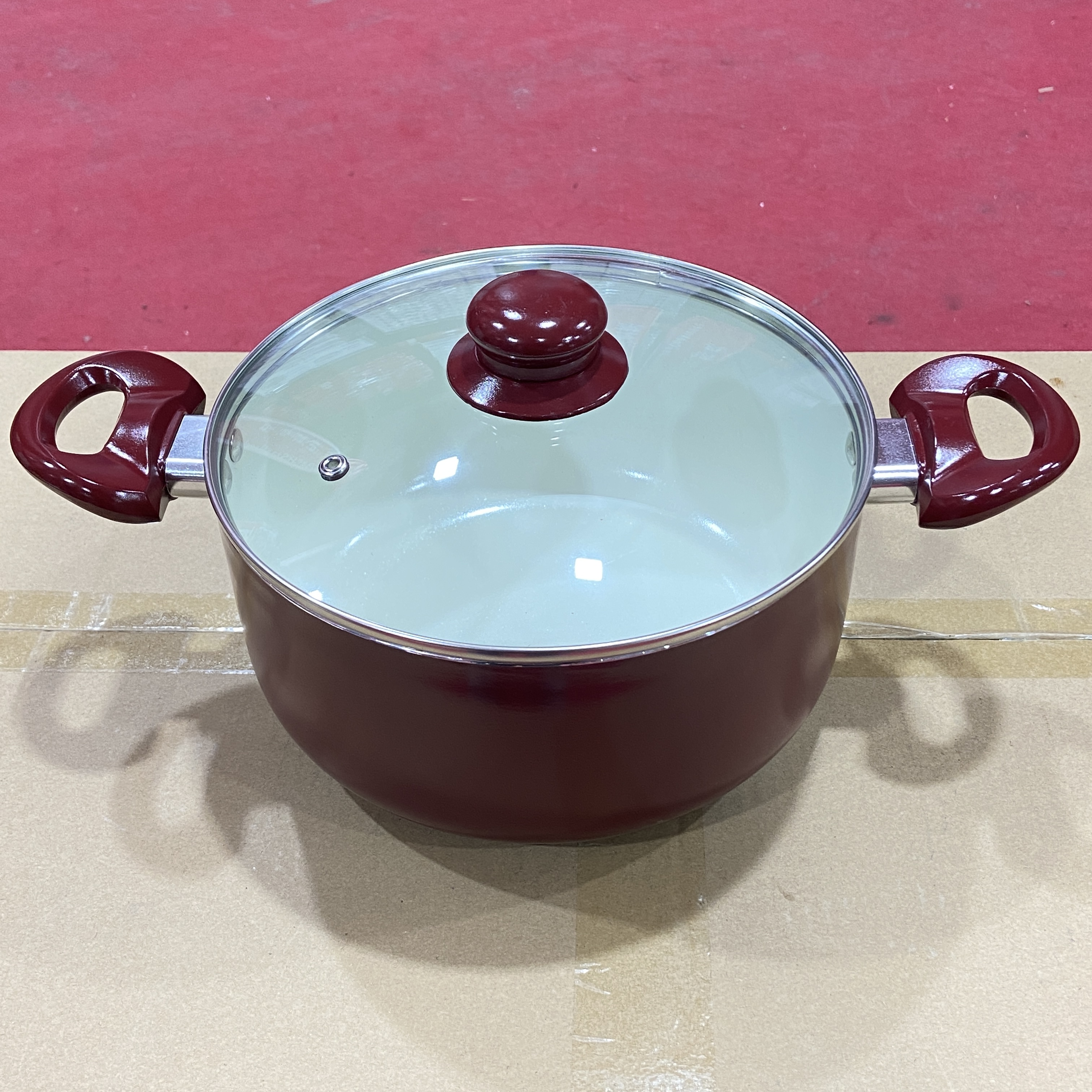 B17-5 22cm 汤锅 有盖 微瑕疵 介意勿拍