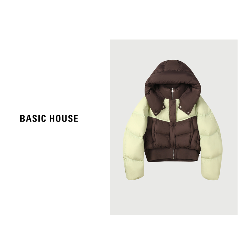 Basic House/百家好PJ2023年时尚拼色短款鸭绒羽绒服外套连帽保暖