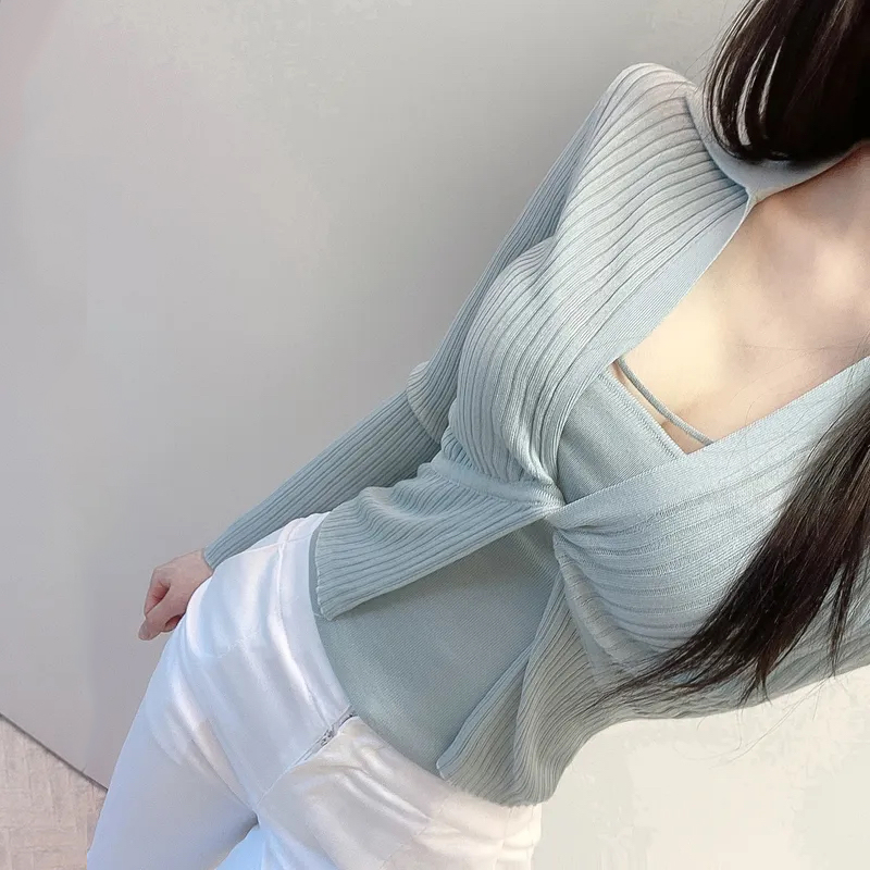 纯欲女人味设计显胸大翻领修身扭结针织长袖开衫吊带背心女两件套