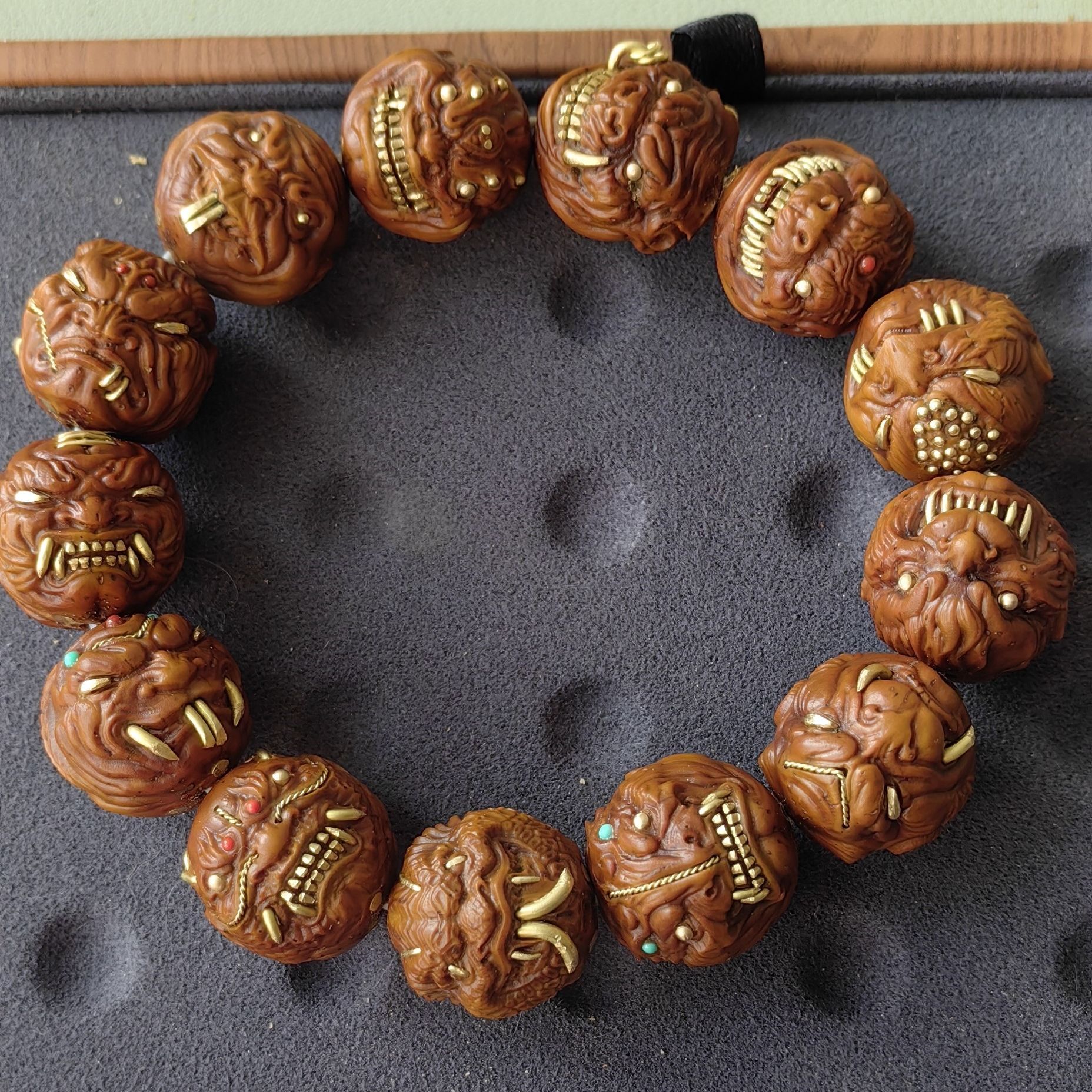 紫金鼠雕刻镶嵌十二生肖恶僧可做单颗黄铜手工镶嵌尺寸18+