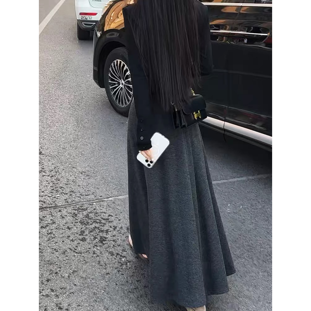 孕妇灰色糯米半身裙女秋冬慵懒a字裙显瘦高个子赫本风长伞裙时尚