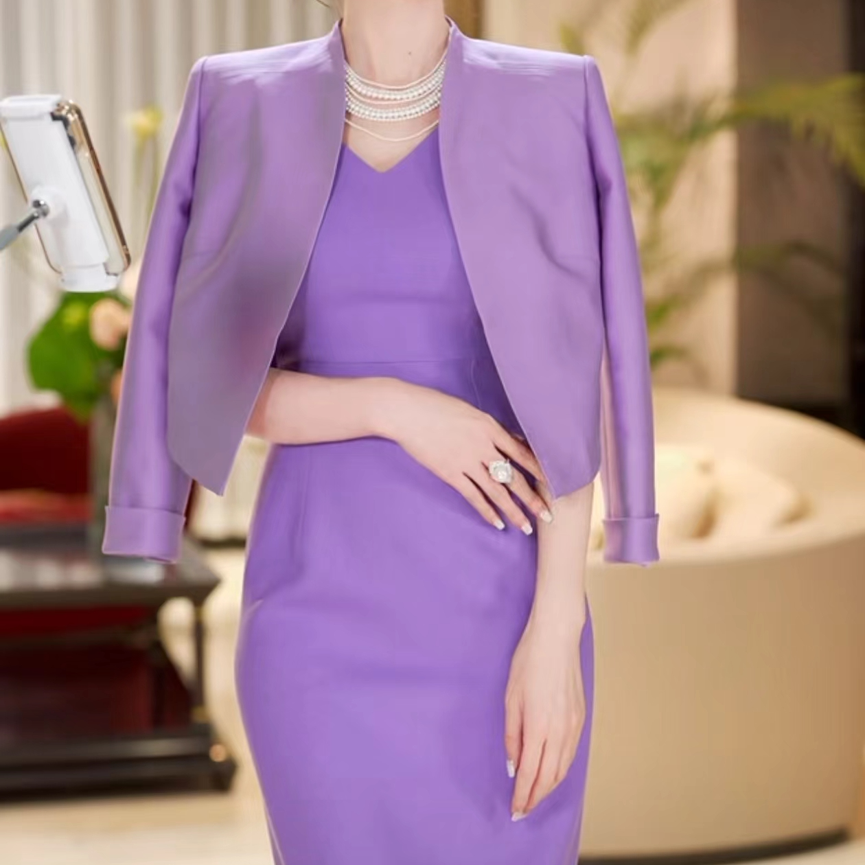 EDFNOT/杨红霞汝意HY紫色丝毛短款外套