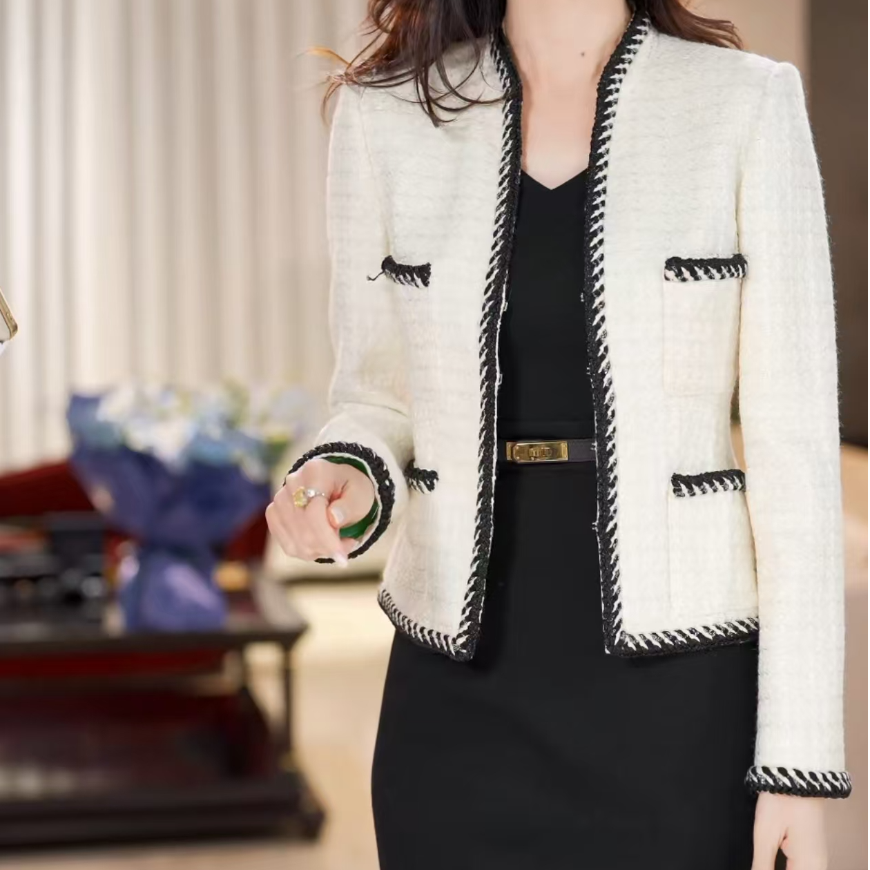 EDFNOT/杨红霞汝意HY24193白色立领小香风外套