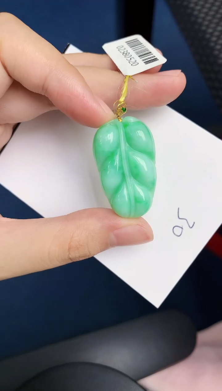 【闪购商品】翡翠颈饰18K金镶嵌000000000