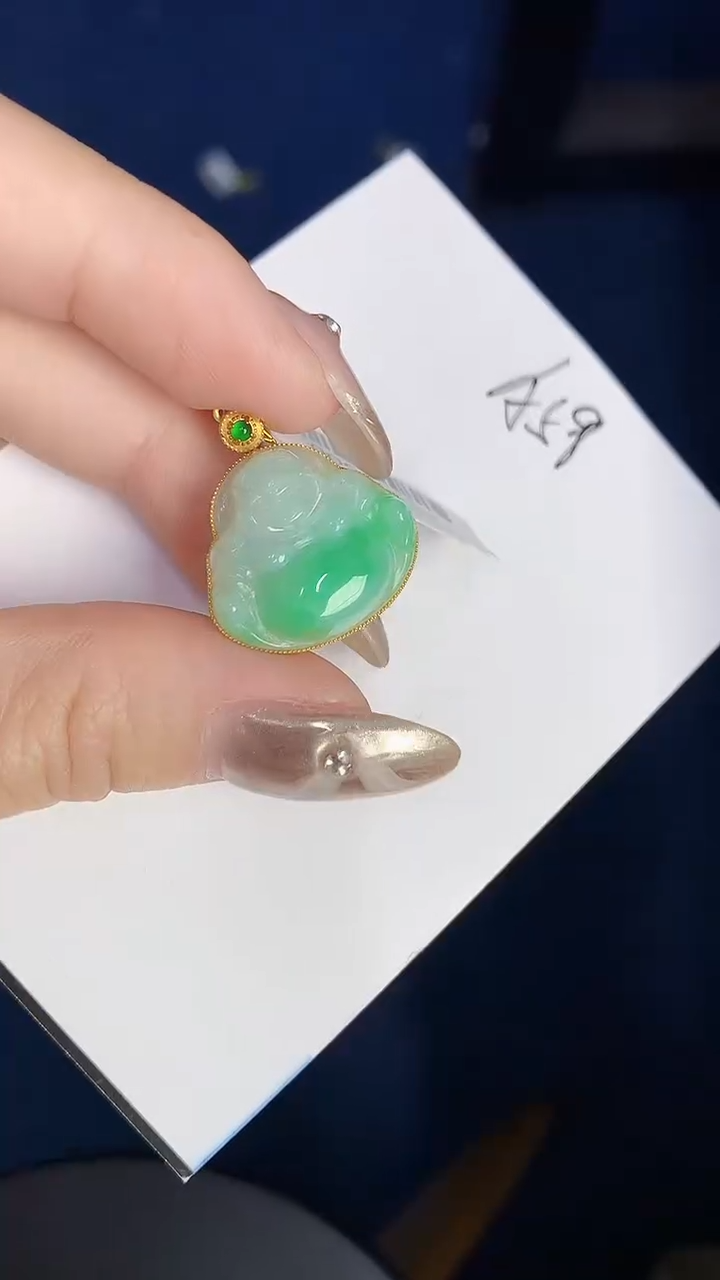 【闪购商品】翡翠颈饰18K金镶嵌0000000000