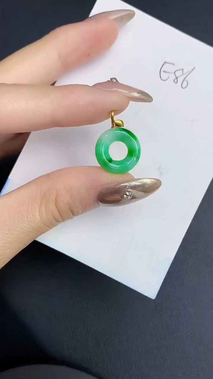 【闪购商品】翡翠颈饰18K金镶嵌0000000000