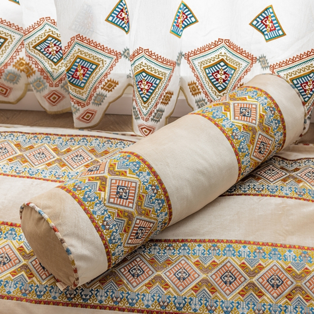 刺绣圆柱抱枕米色咖啡色灰色 高档民族风欧式