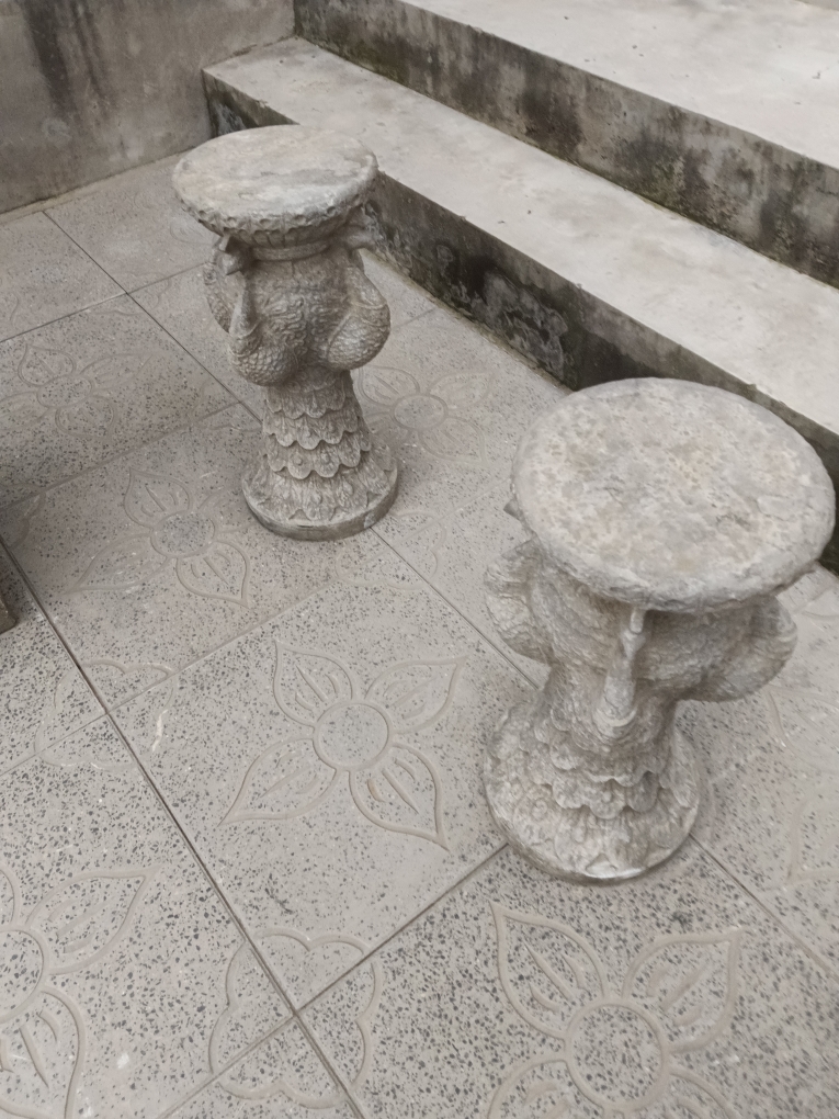 青石花几做工精细不包邮