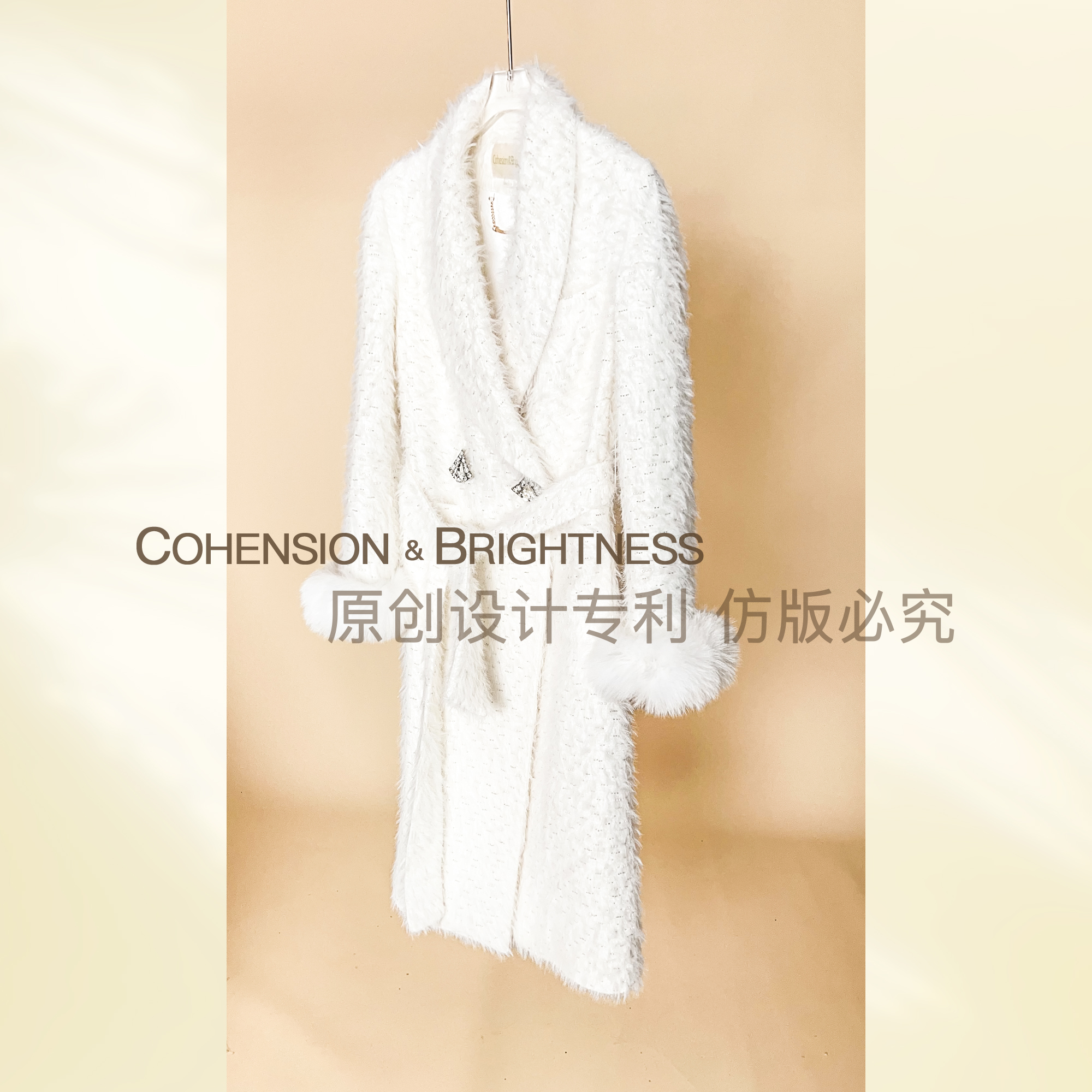 凝慧真的好【绒雪飘花】新款重工钉珠翻领系带毛绒大衣外套DO010