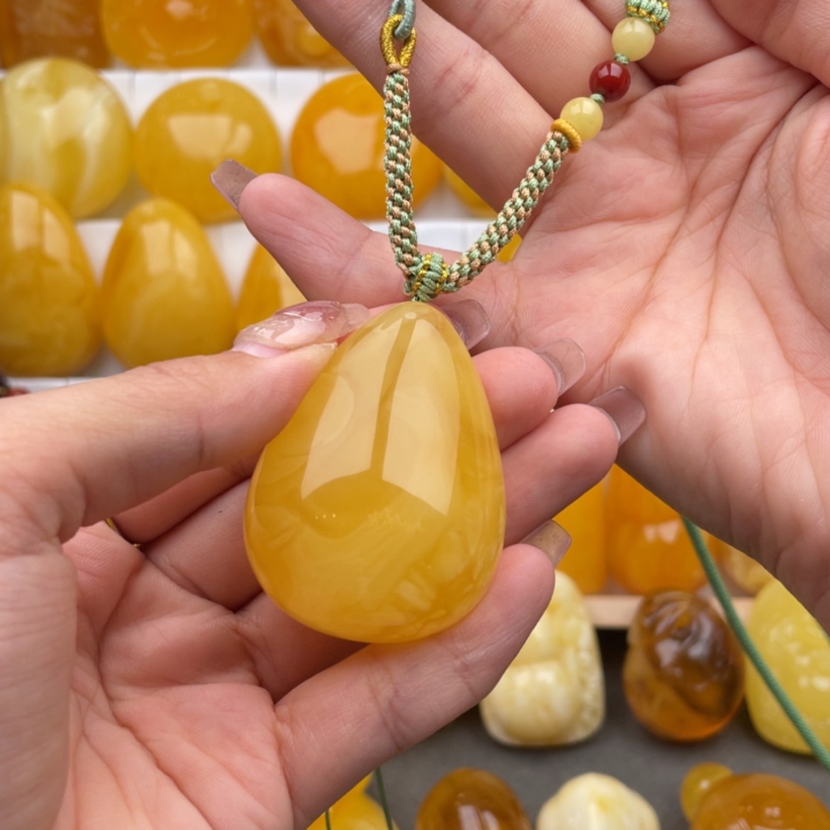 【闪购商品】蜜蜡颈饰未镶嵌夕****2