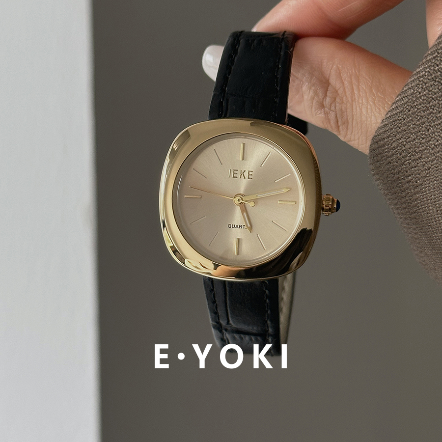 IEKE 高级感黑金方圆大表盘女士小众轻奢复古风皮带石英手表女108