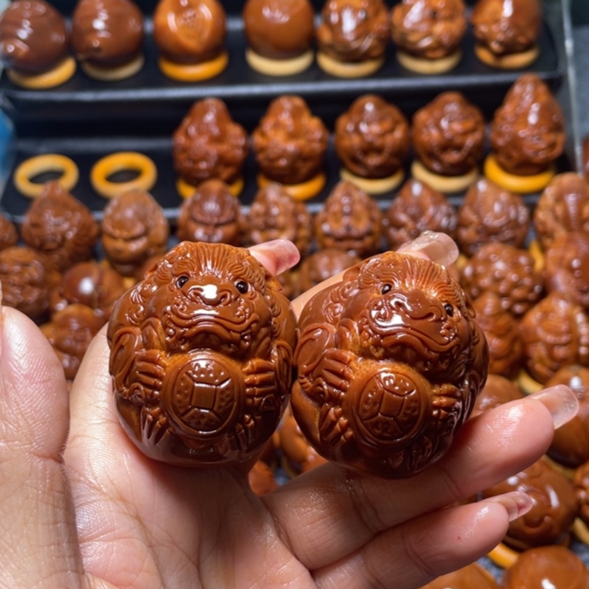 【闪购商品】橄榄核雕牛*