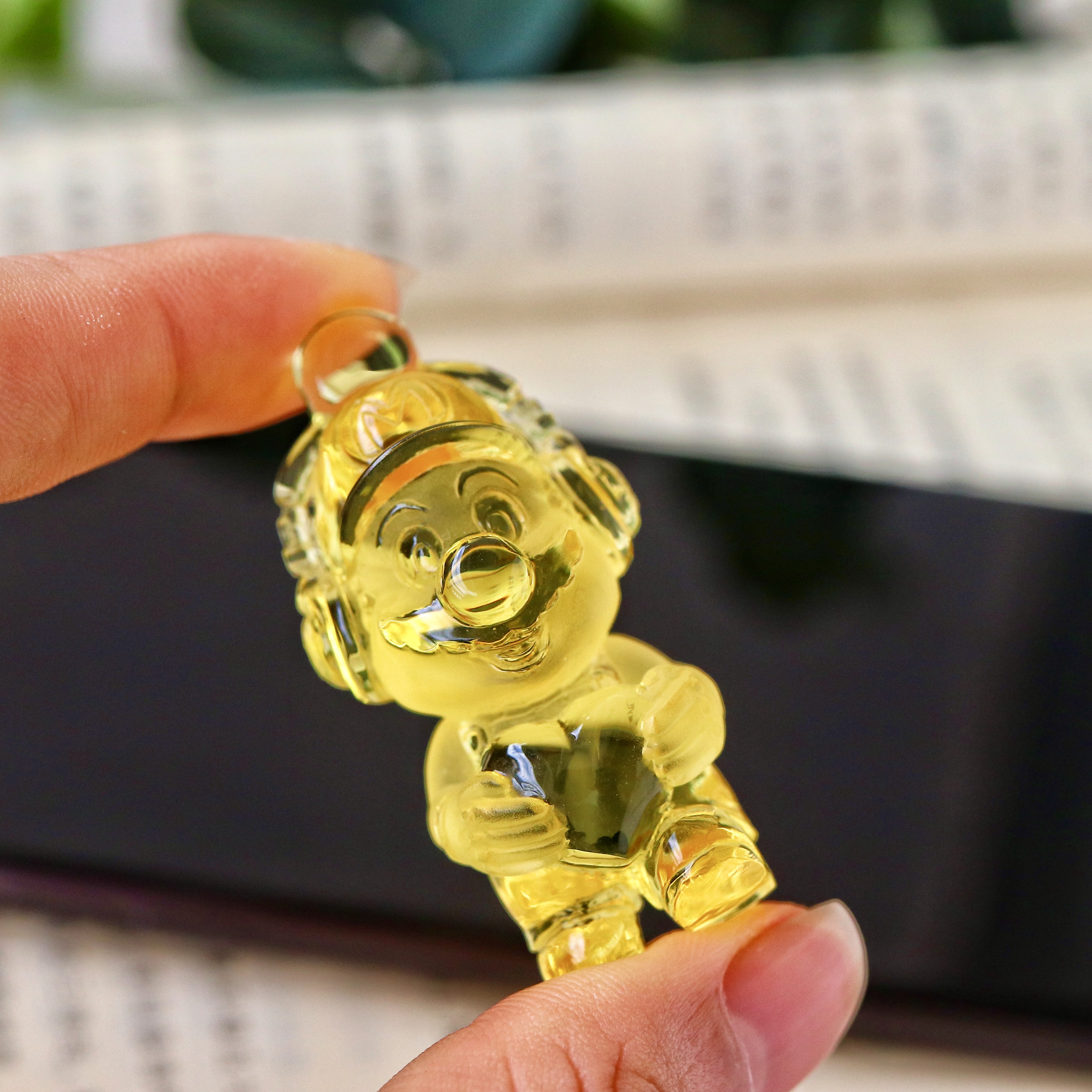 臻品金珀马里奥吊坠