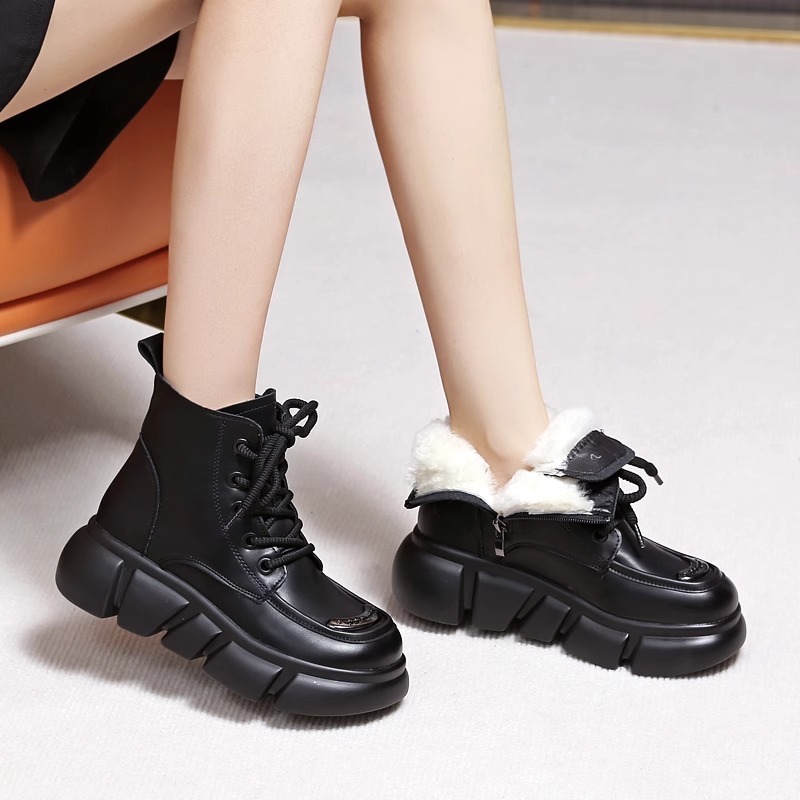 达芙妮雪地靴女2023冬季爆款皮毛一体短靴女马丁靴加绒加厚棉靴厚