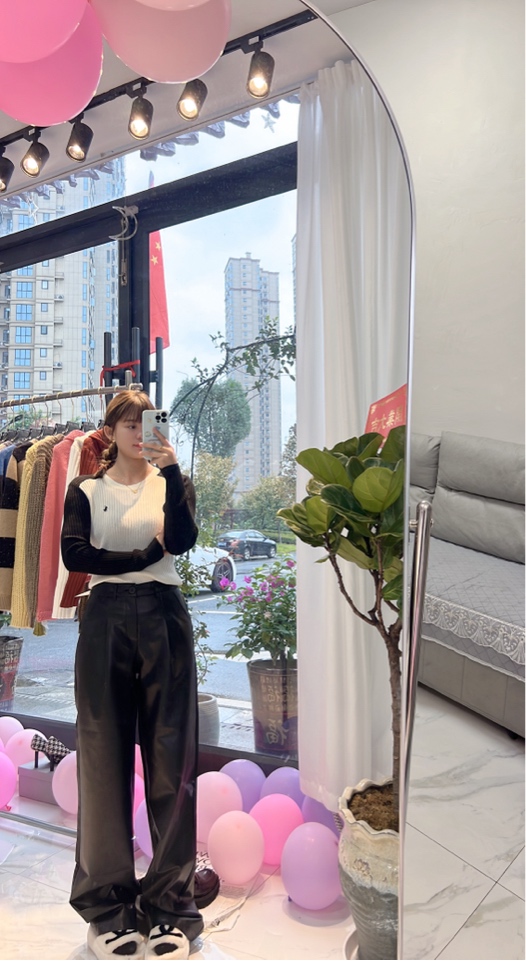 Ni studio 秋冬新款皮裤