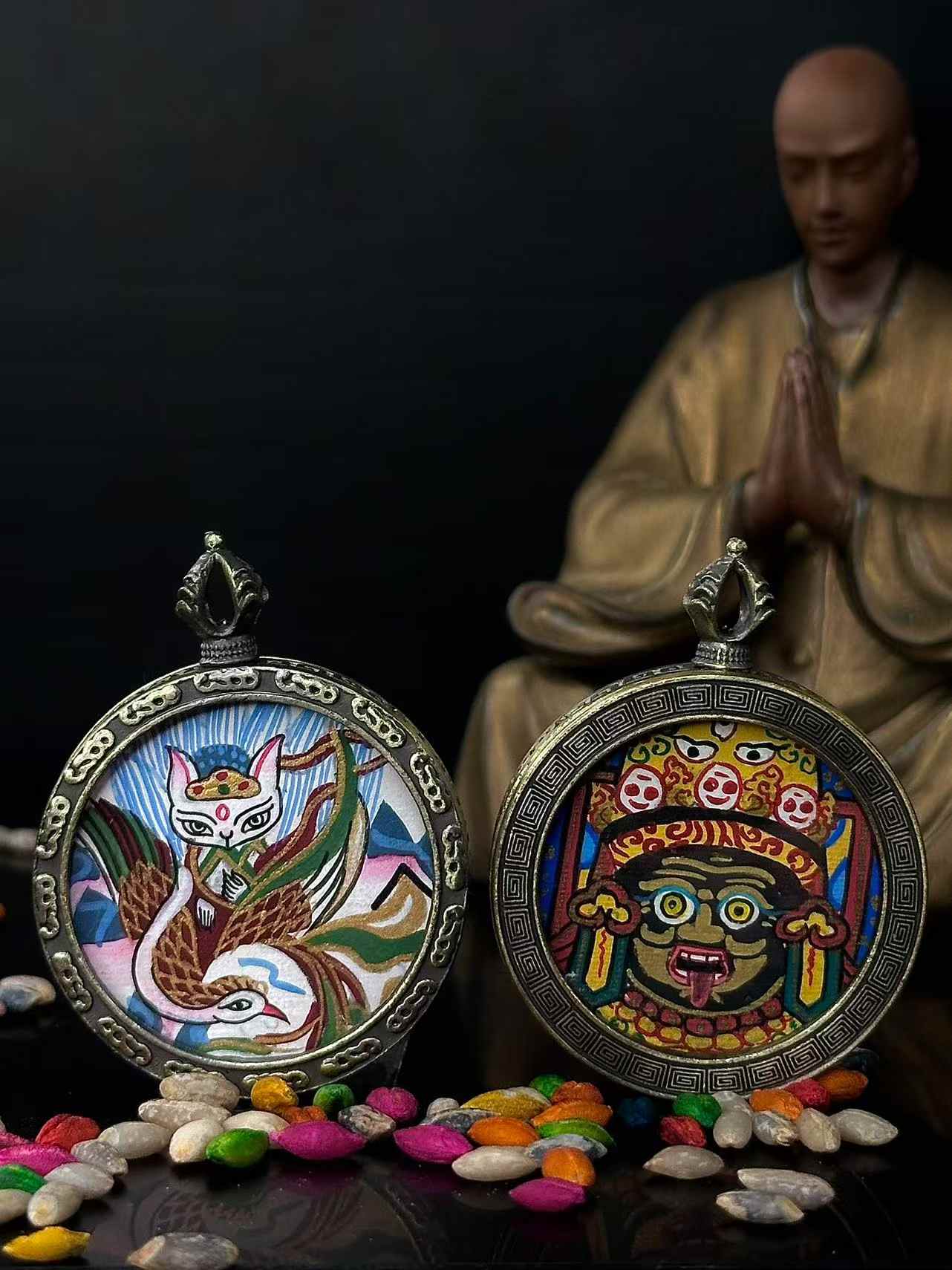 【扎基+九妹妹】尼泊尔纯手绘唐卡扎基拉姆九妹妹3.5cm圆正反双面