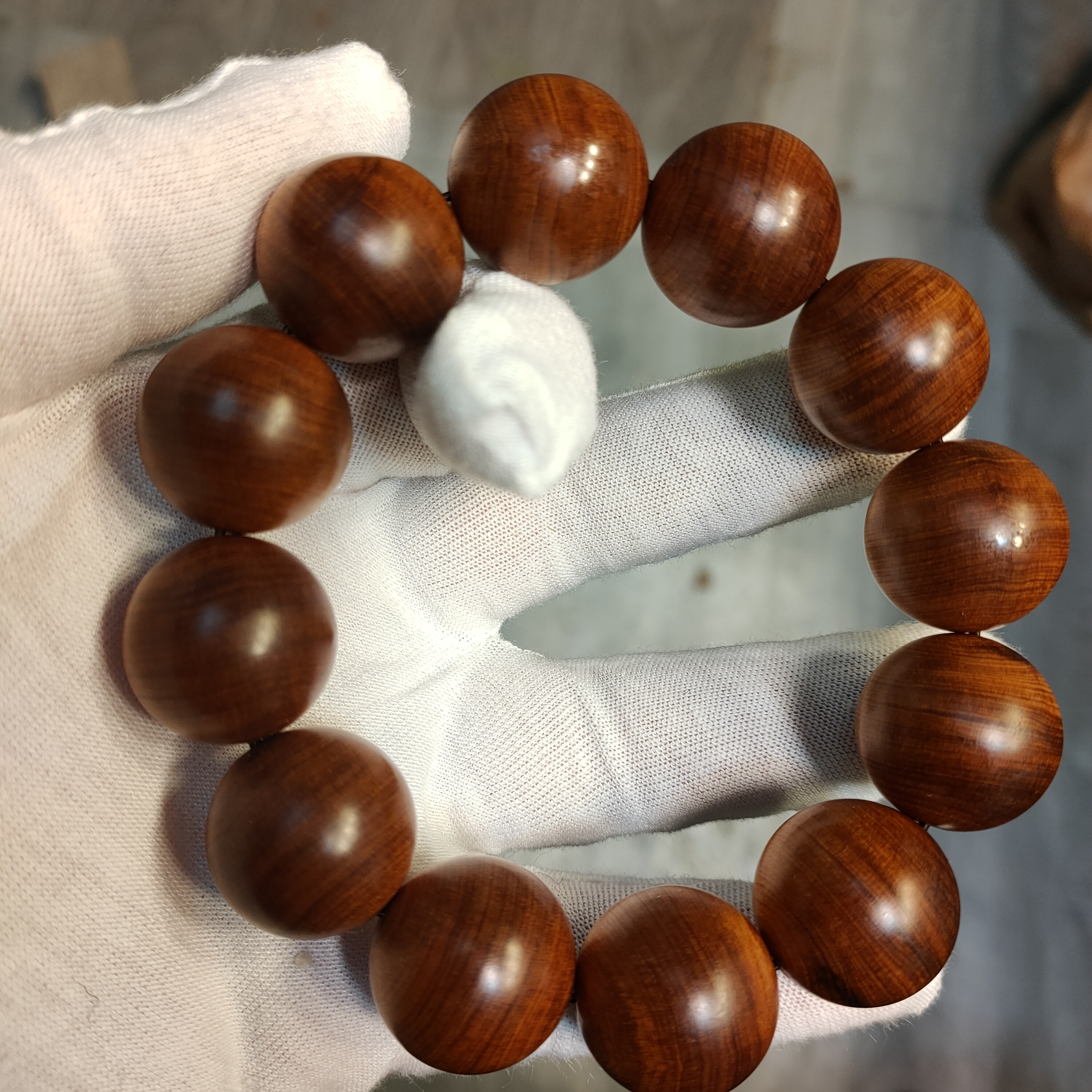 太行崖柏陈化黑油骨料手串