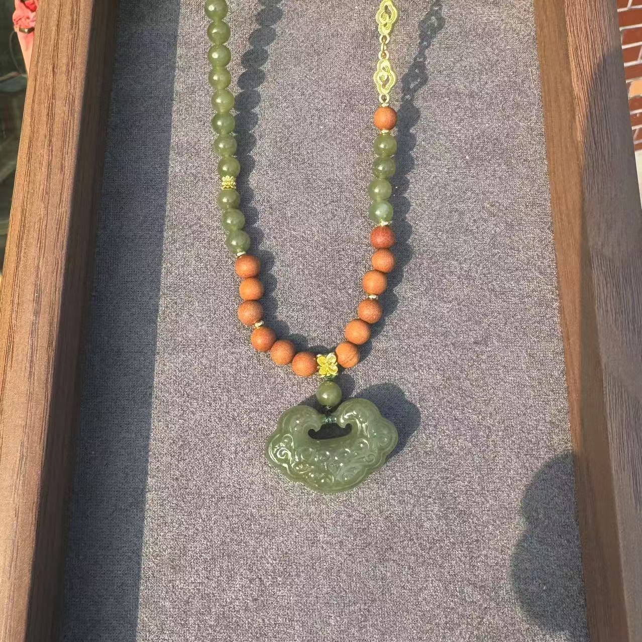 【如意锁】和田如意锁挂坠天然和田玉原创设计时尚百搭多样性发一个