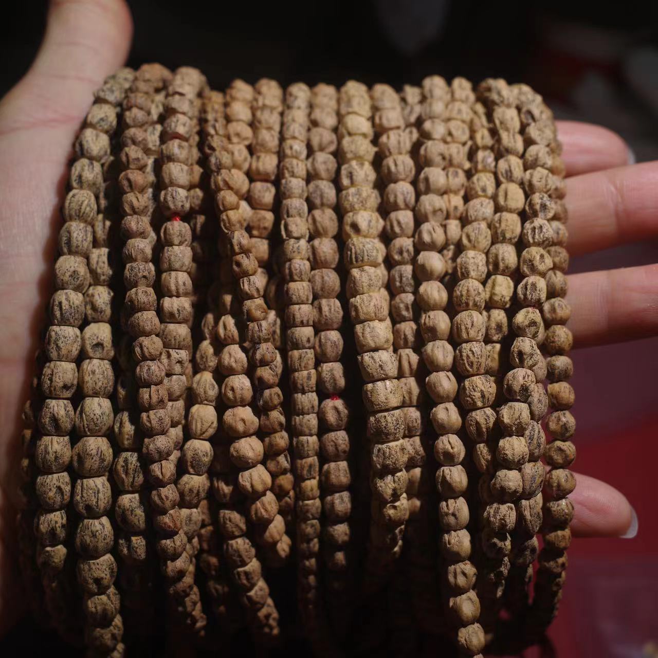 热振柏香籽精品手持热振百香籽手持随机一条