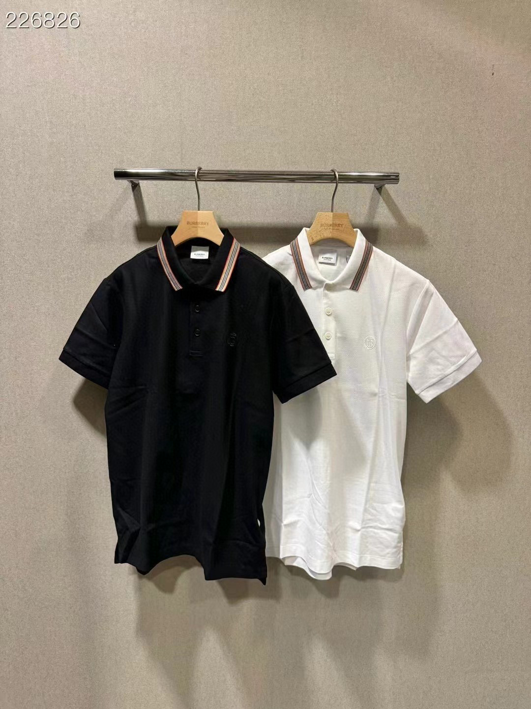 未使用 BURBERRY/博柏利 新款翻领字母刺绣logo短袖POLO衫