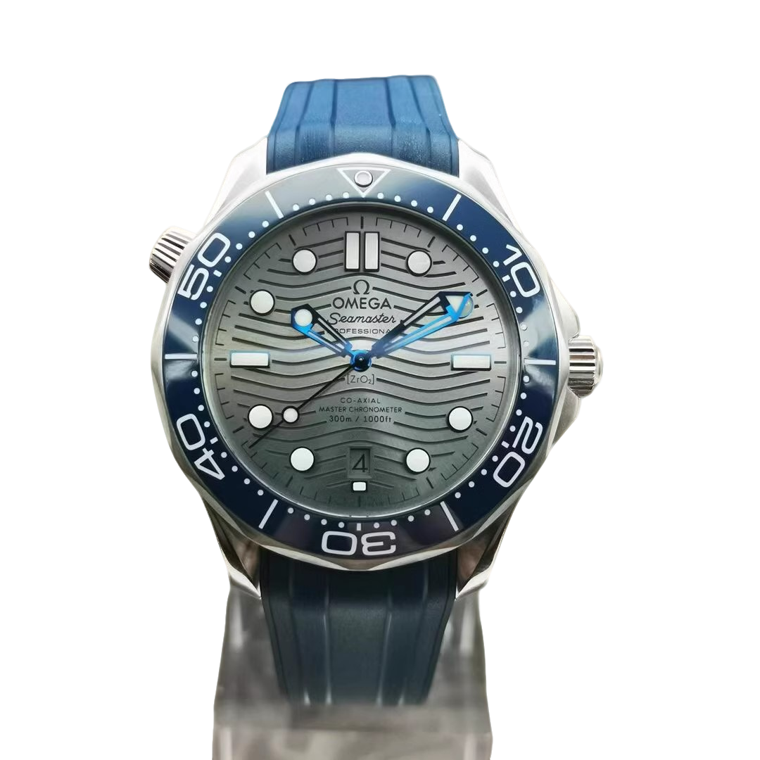 99新 Omega/欧米茄 海马300/12004409/42表径/男士腕表/自动机械