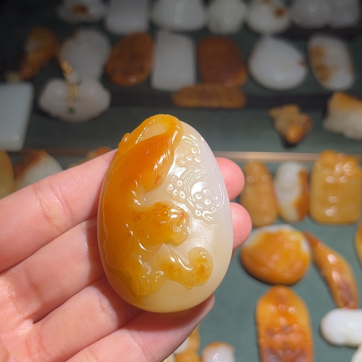 【闪购商品】和田玉颈饰未镶嵌牛***✔