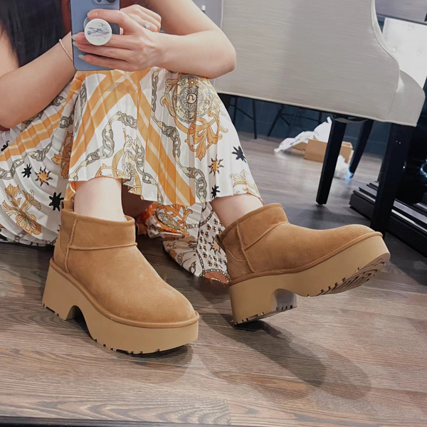 人鱼厚底雪地靴女皮毛一体冬季东北棉鞋子保暖加绒加厚短筒小个子