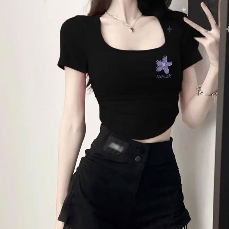 设计感chic短袖T恤女夏季方领打底衫辣妹修身短款露脐上衣潮洋气