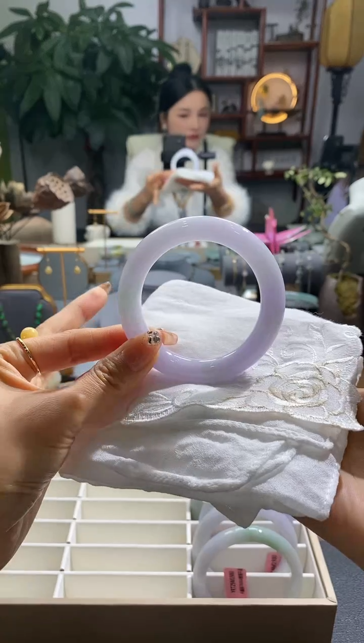 【闪购商品】翡翠手镯未镶嵌84