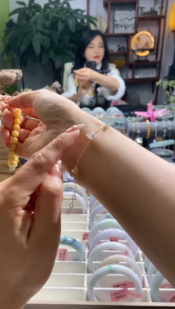 【闪购商品】翡翠手链未镶嵌222小米椒