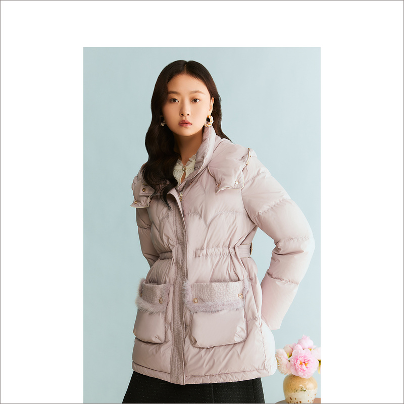 YINER音儿女装冬季保暖时尚防风轻薄羽绒服8C63508476