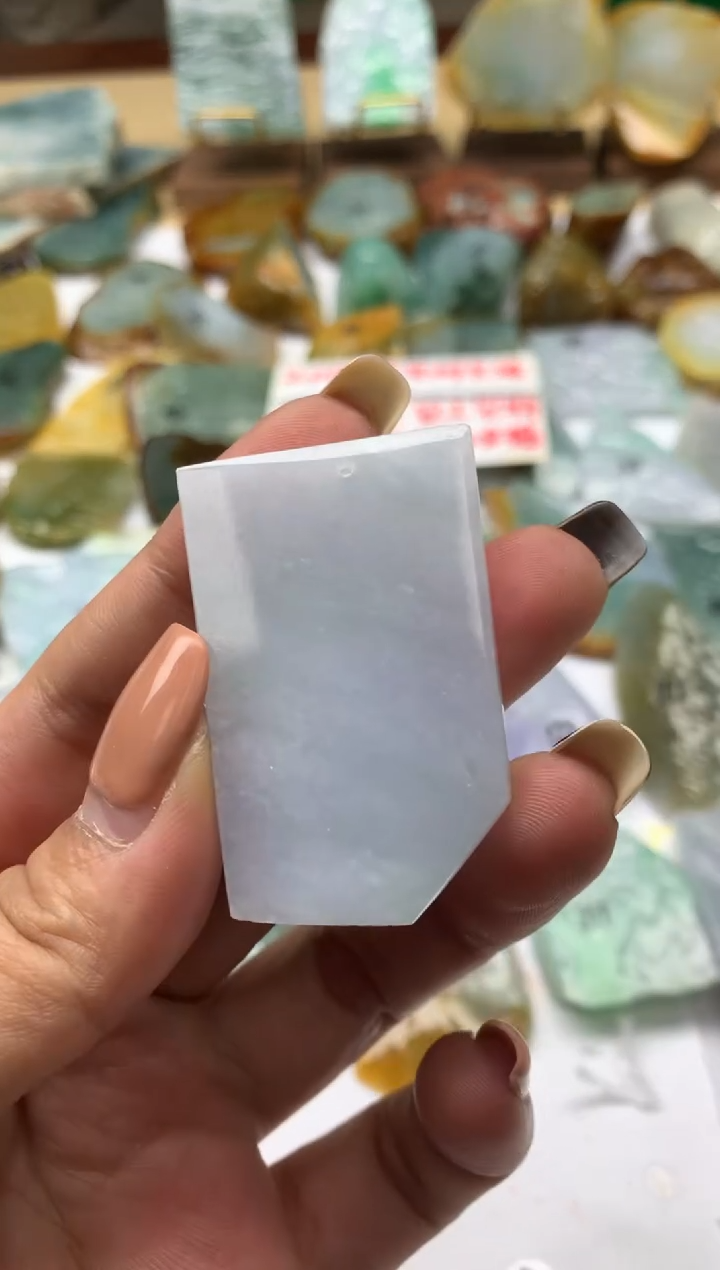 【闪购商品】翡翠颈饰未镶嵌1