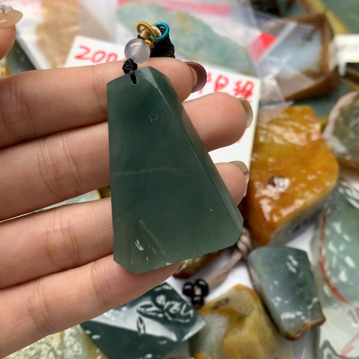 【闪购商品】翡翠颈饰未镶嵌