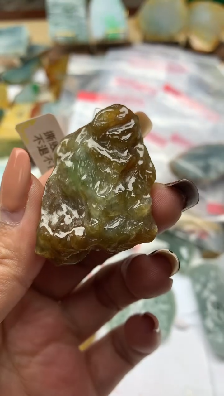 【闪购商品】翡翠颈饰未镶嵌1