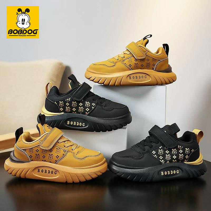 BOBDOGHOUSE儿童鞋春秋防水皮面纽扣中大童软底运动鞋6118