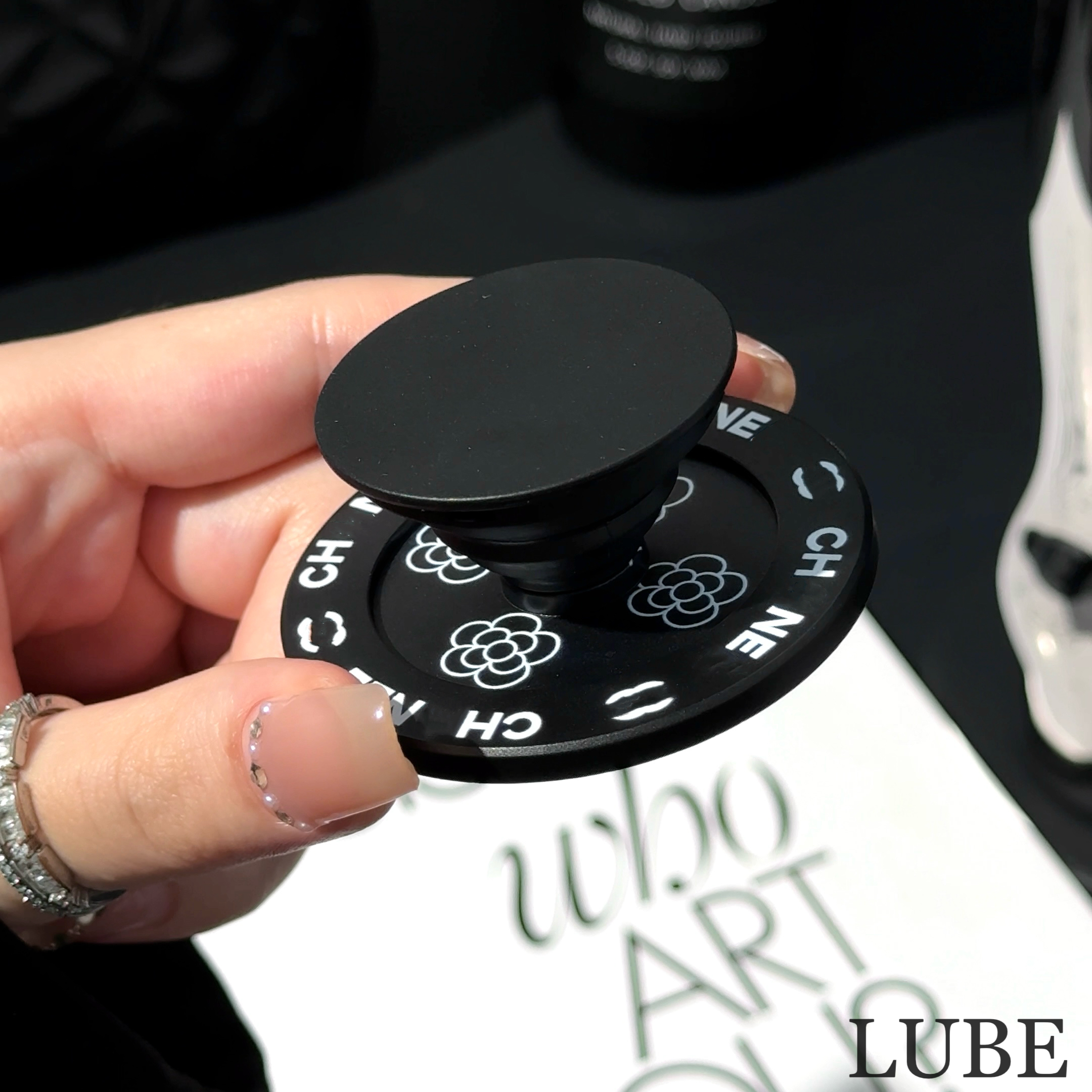 【磁吸底座合集】歪歪高定设计磁吸底座适用于安卓苹果磁吸壳