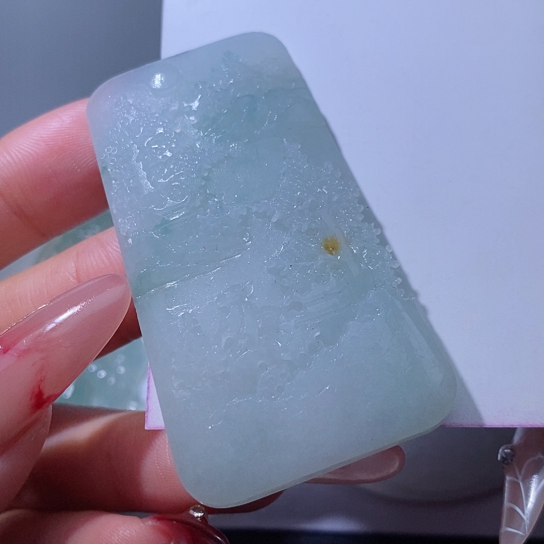 定制翡翠未镶嵌吊坠