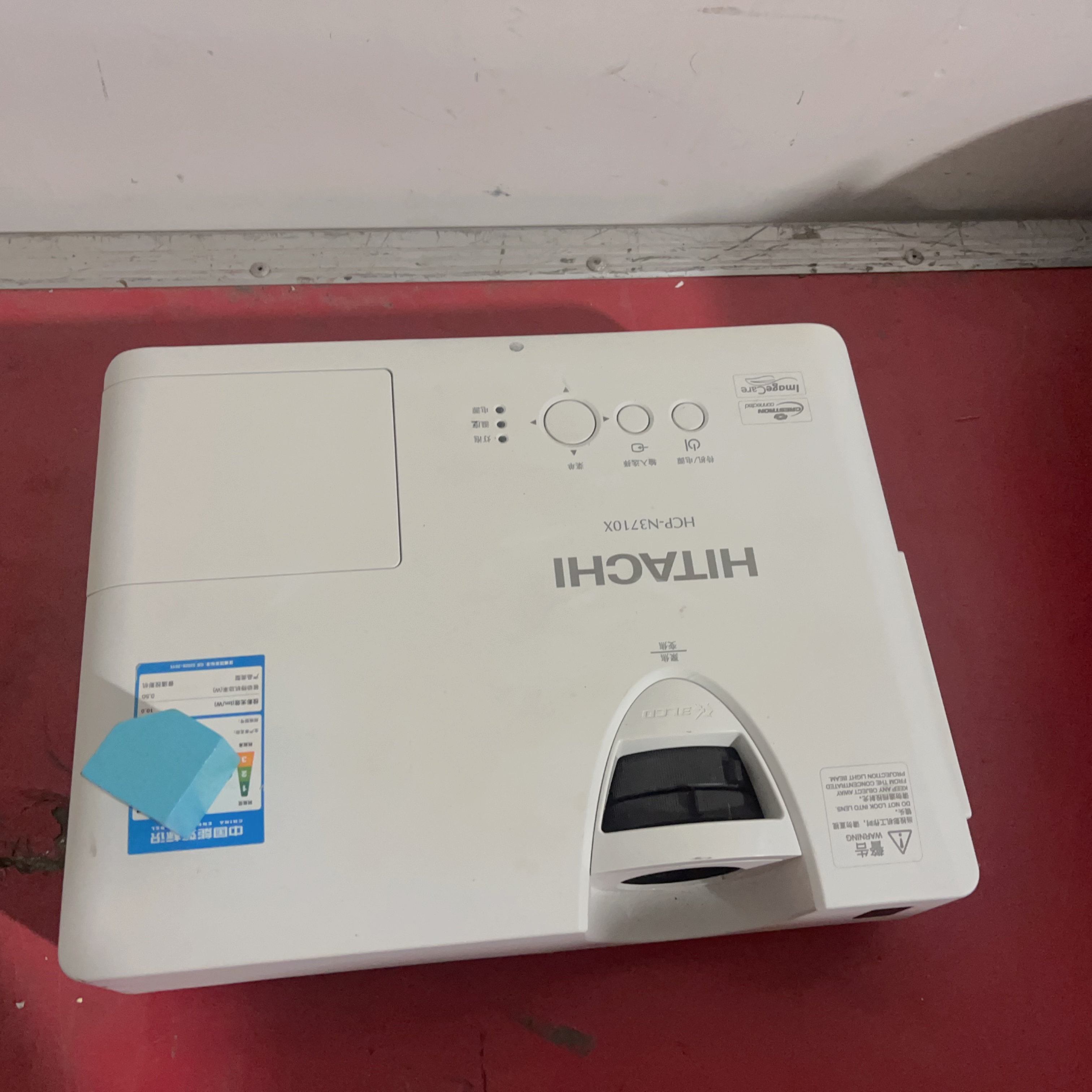 日立N3710X二手投影仪运费自理