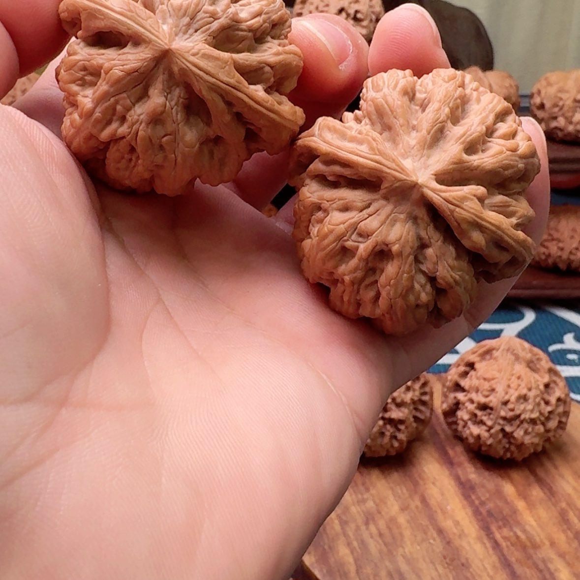 【闪购商品】桃核吊坠小**森45粗筋